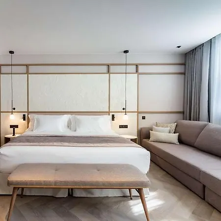 Отель Barcelo Oldtown 5*