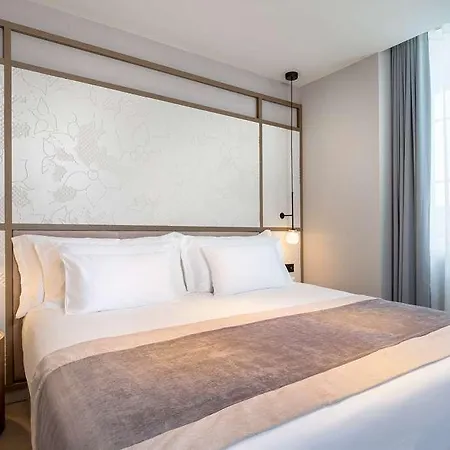 Barcelo Oldtown Отель